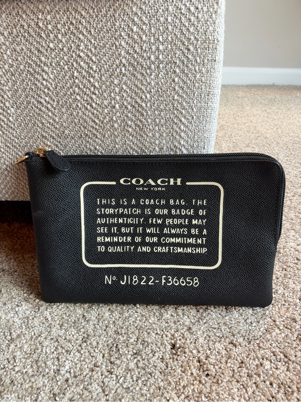 Coach Storypatch Leather Zip Pouch F36658 🖤✨